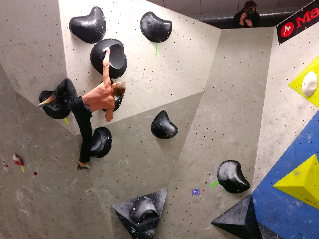 Boulderwelt Athletenteam bei der Nürnberger Meisterschaft Finale Boulderhalle E4