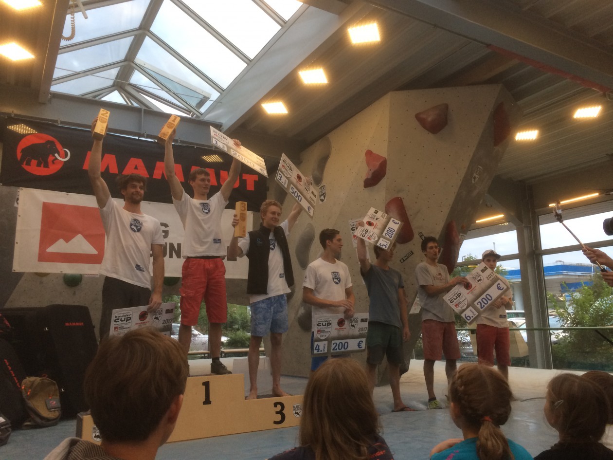 Unser Boulderwelt Athletenteam war in Erlangen auf dem Internationalen Bouldercup Frankenjura unterwegs.