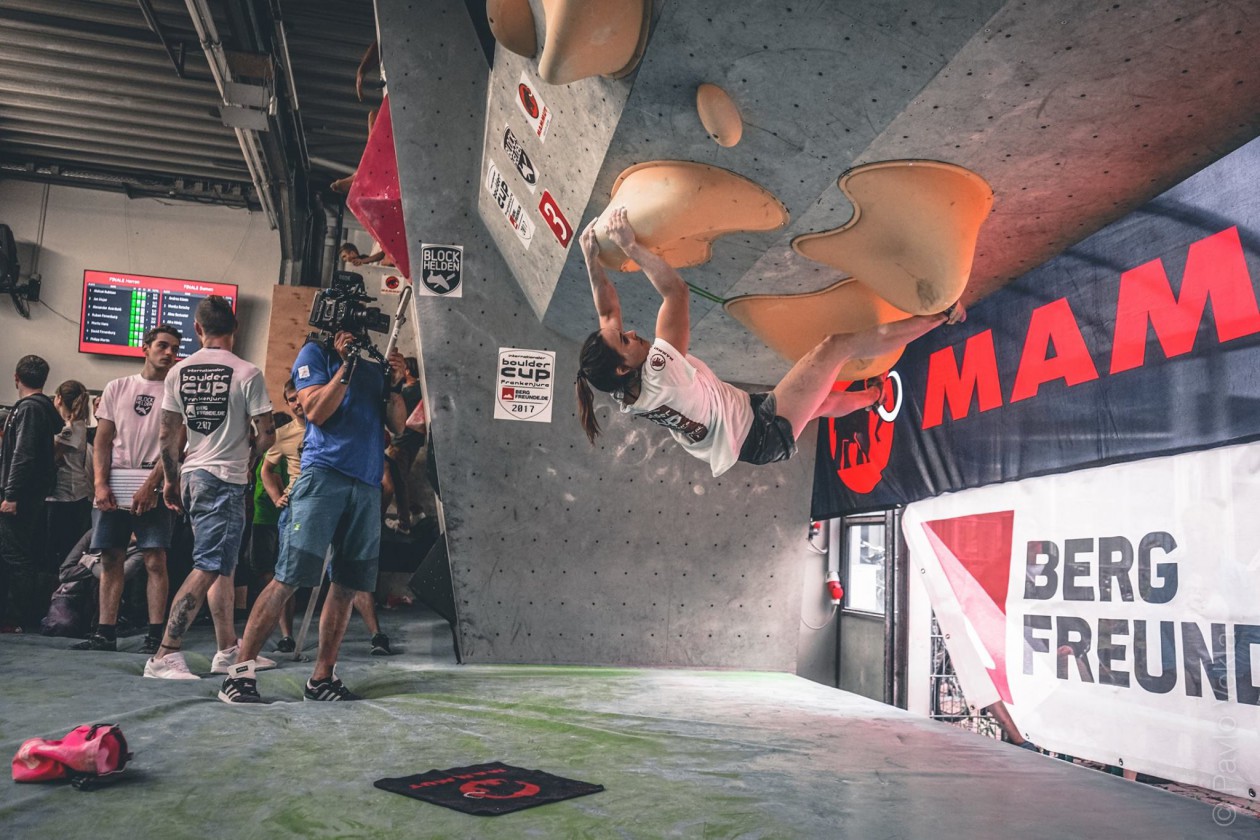 Unser Boulderwelt Athletenteam war in Erlangen auf dem Internationalen Bouldercup Frankenjura unterwegs.