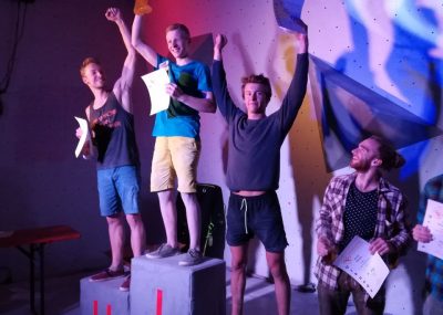 Boulderwelt Athletenteam und Youngsters beim Rosenheimer Bouldercup