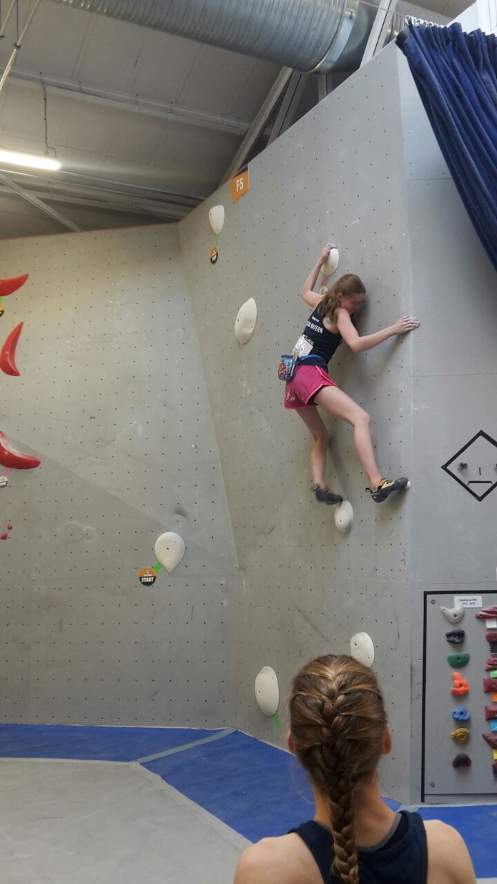 Jojo von den Boulderwelt Youngsters erzählt von ihren Erfahrungen auf dem Deutschen Jugend Bouldercup