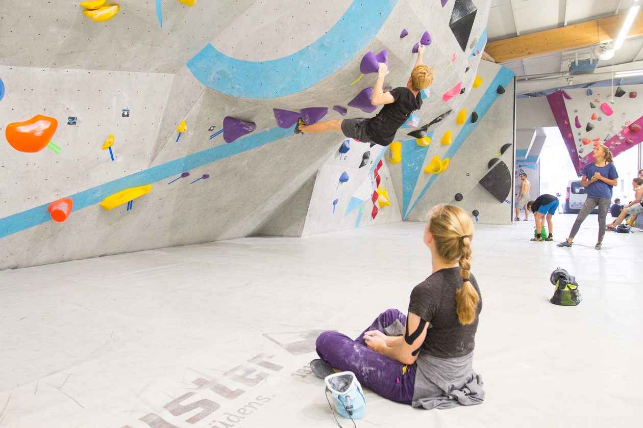 Übergreifende Wettkampfsimulation für alle Boulderwelt Youngsters in der Boulderwelt München Ost