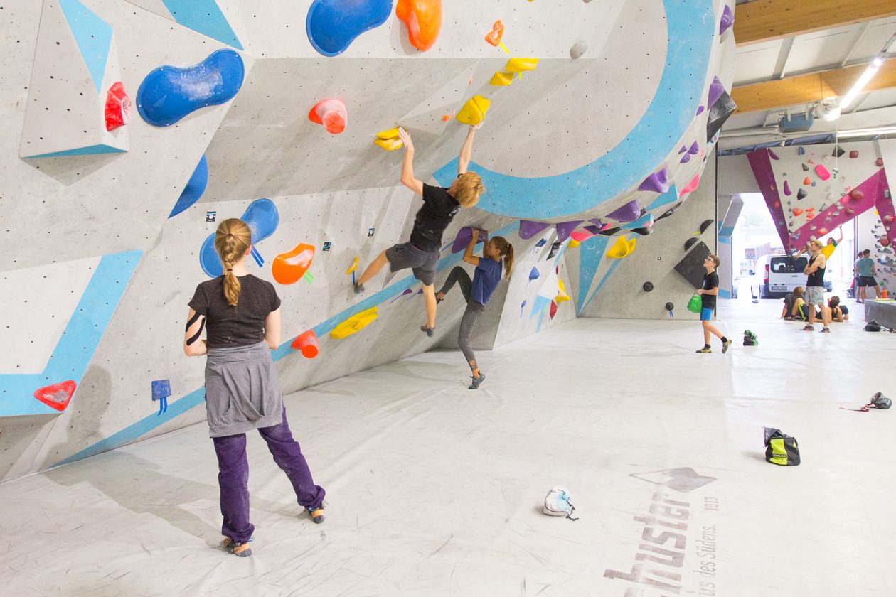 Übergreifende Wettkampfsimulation für alle Boulderwelt Youngsters in der Boulderwelt München Ost