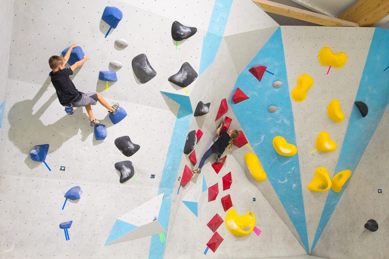 Übergreifende Wettkampfsimulation für alle Boulderwelt Youngsters in der Boulderwelt München Ost