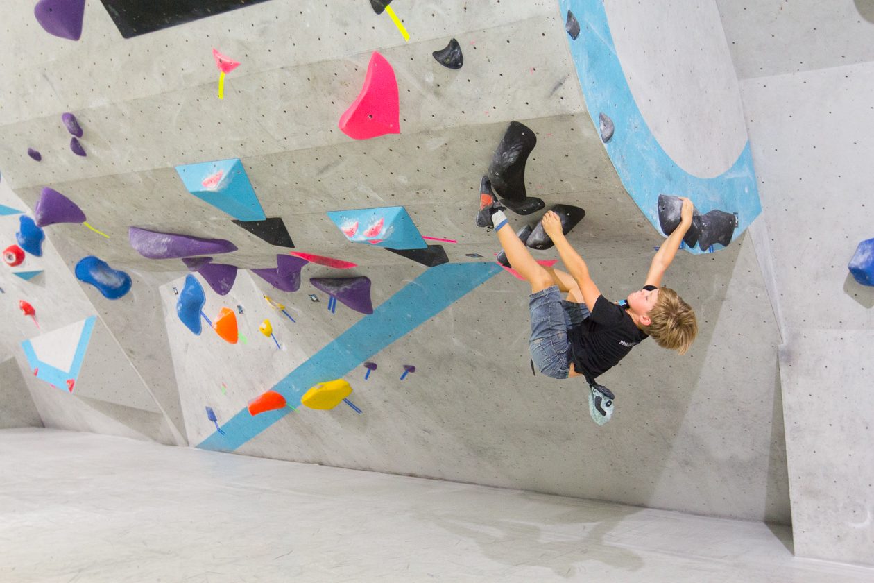 Übergreifende Wettkampfsimulation für alle Boulderwelt Youngsters in der Boulderwelt München Ost