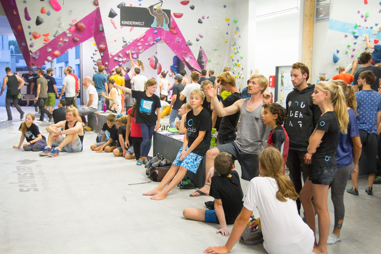 Übergreifende Wettkampfsimulation für alle Boulderwelt Youngsters in der Boulderwelt München Ost