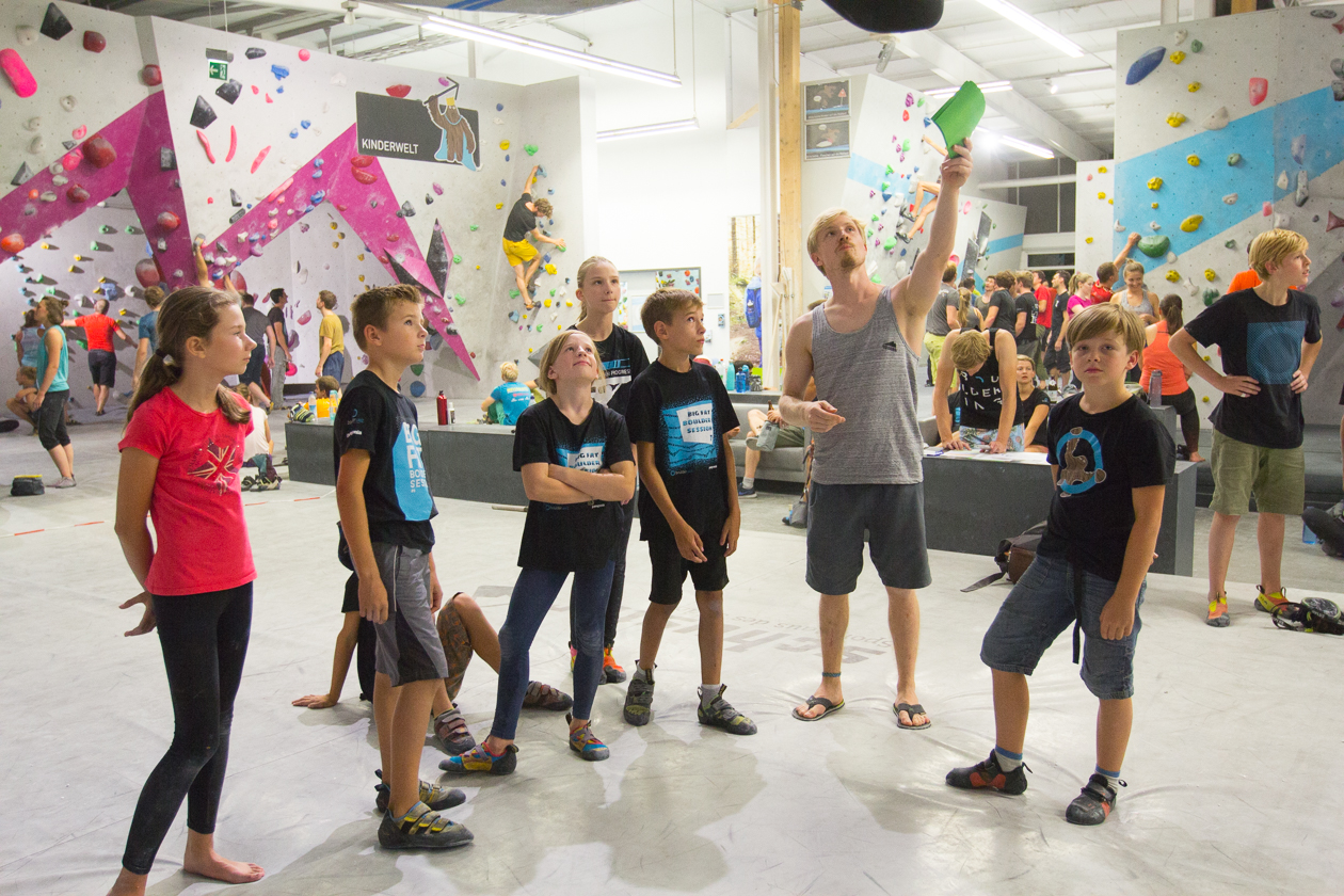 Übergreifende Wettkampfsimulation für alle Boulderwelt Youngsters in der Boulderwelt München Ost