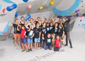 Übergreifende Wettkampfsimulation für alle Boulderwelt Youngsters in der Boulderwelt München Ost