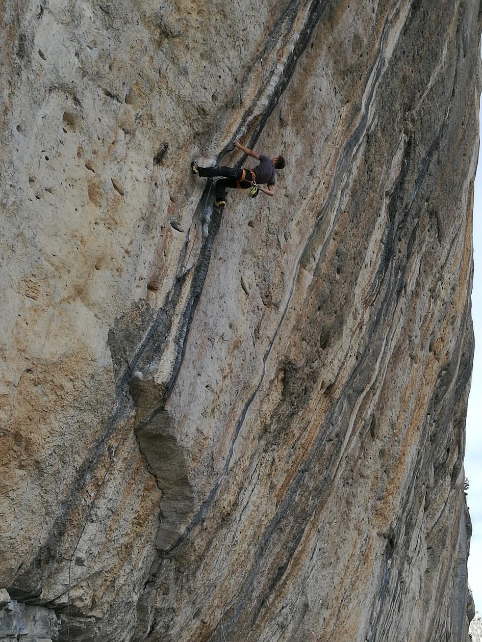 Steffen aus dem Athletenteam erzählt von seiner 55m Tour in Cèuse