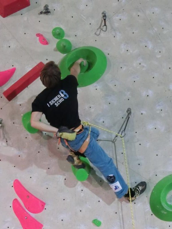 Boulderwelt Athletenteam beim I sicha scho