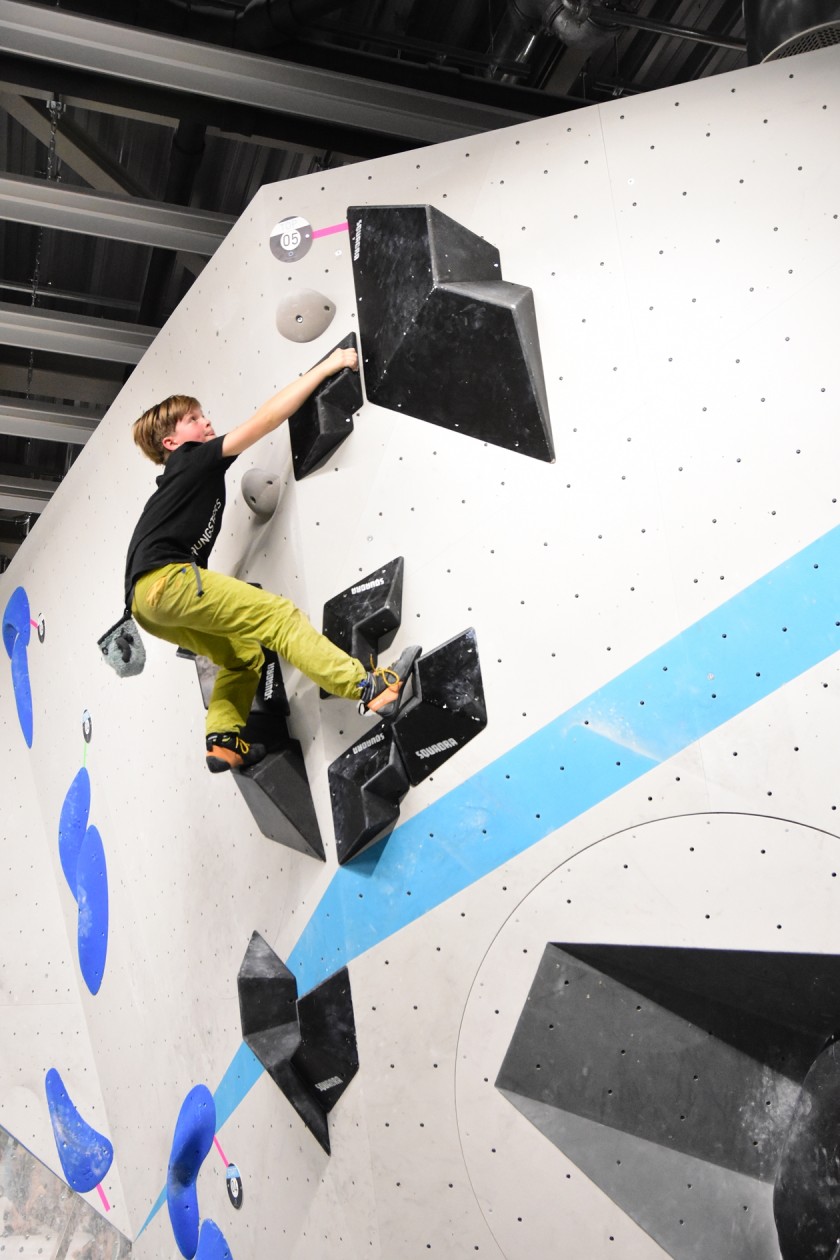 Erste Wettkampfsimulation 2020 in der Boulderwelt München Ost für unsere Youngsters