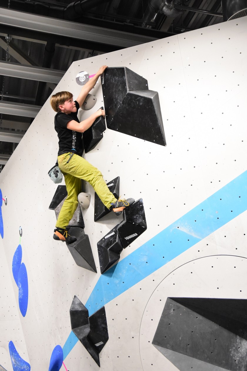 Erste Wettkampfsimulation 2020 in der Boulderwelt München Ost für unsere Youngsters