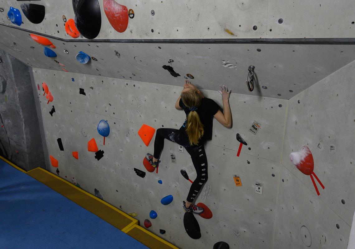 Melike aus der Wettkampfgruppe der Boulderwelt Youngsters berichtet vom ersten Wettkampf 2020 bei der Coburger Stadtmeisterschaft